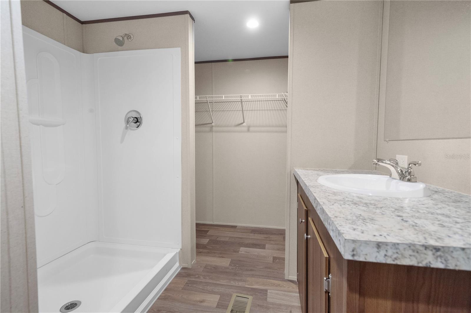 Image 20 of 26 For 16770 60th Place