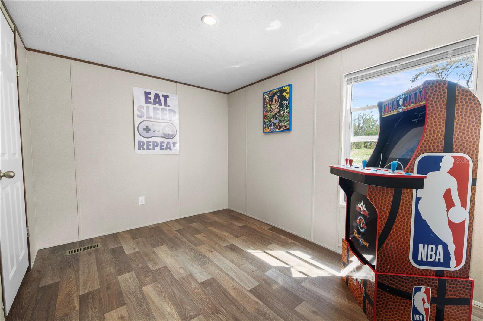 Image 24 of 26 For 16770 60th Place