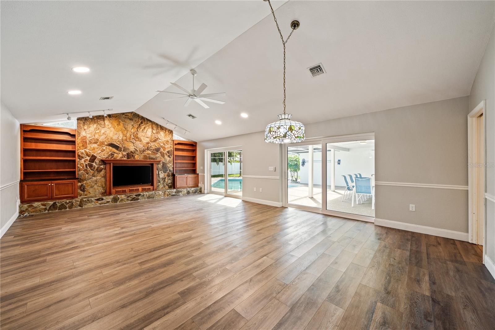 Image 12 of 55 For 2869 Weathersfield Court