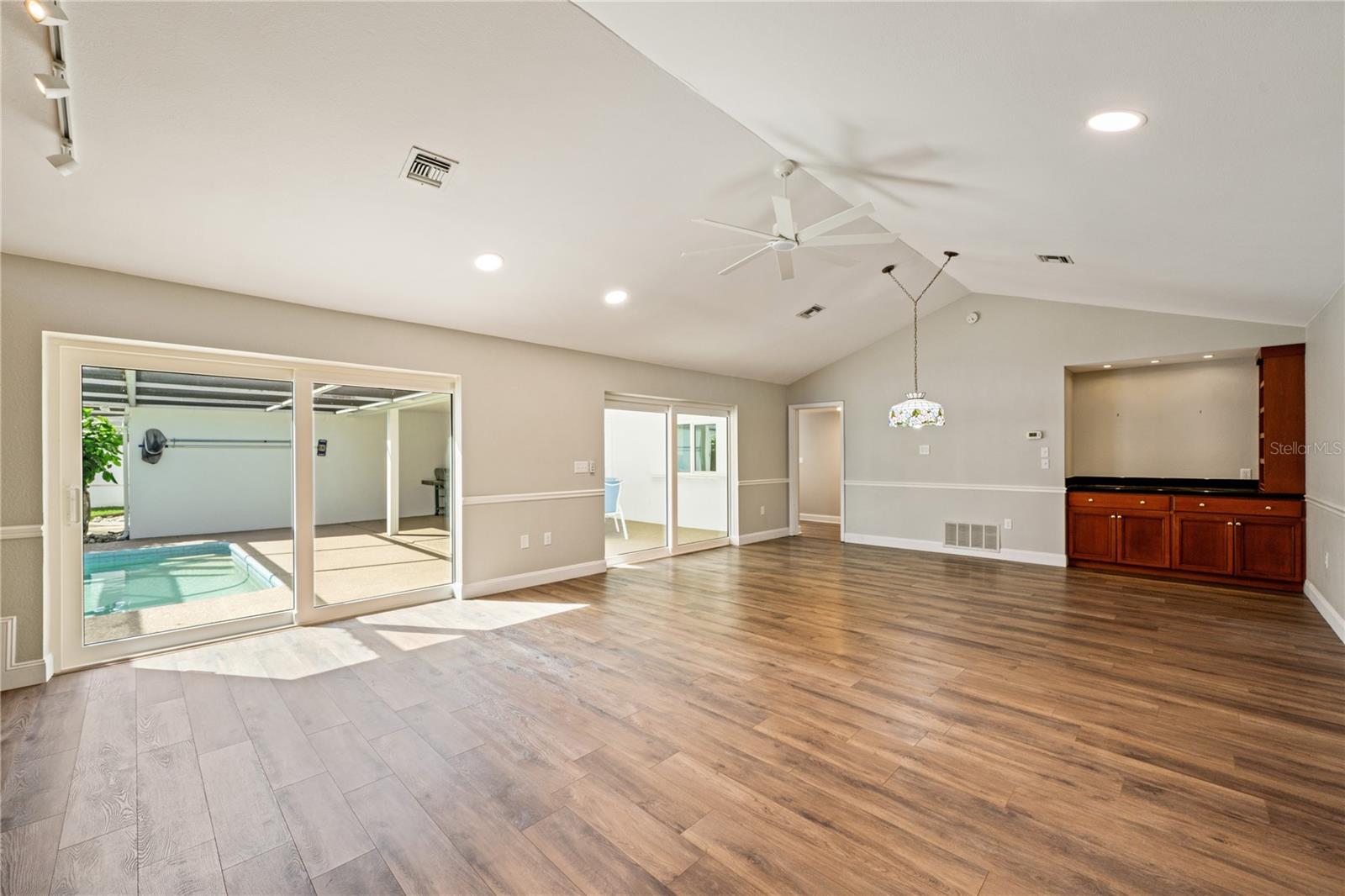 Image 13 of 55 For 2869 Weathersfield Court