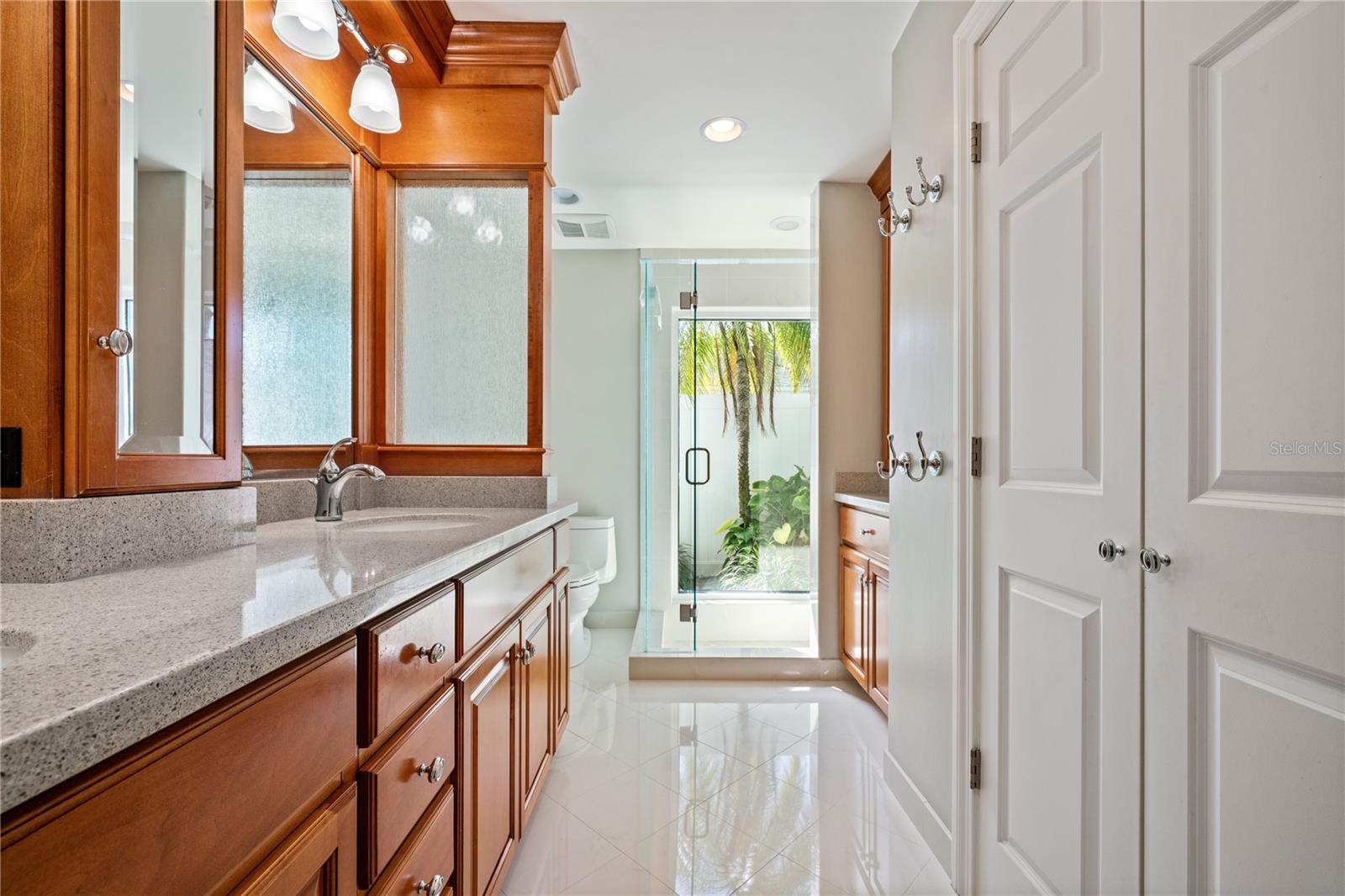 Image 19 of 55 For 2869 Weathersfield Court