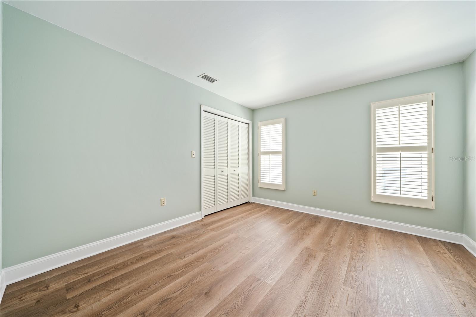 Image 22 of 55 For 2869 Weathersfield Court