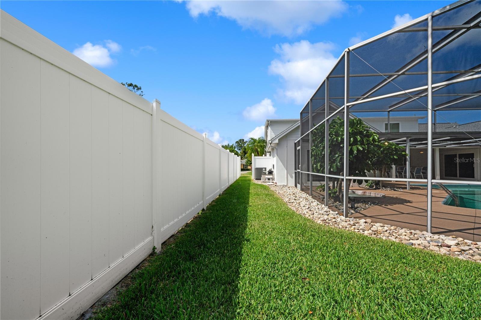 Image 48 of 55 For 2869 Weathersfield Court