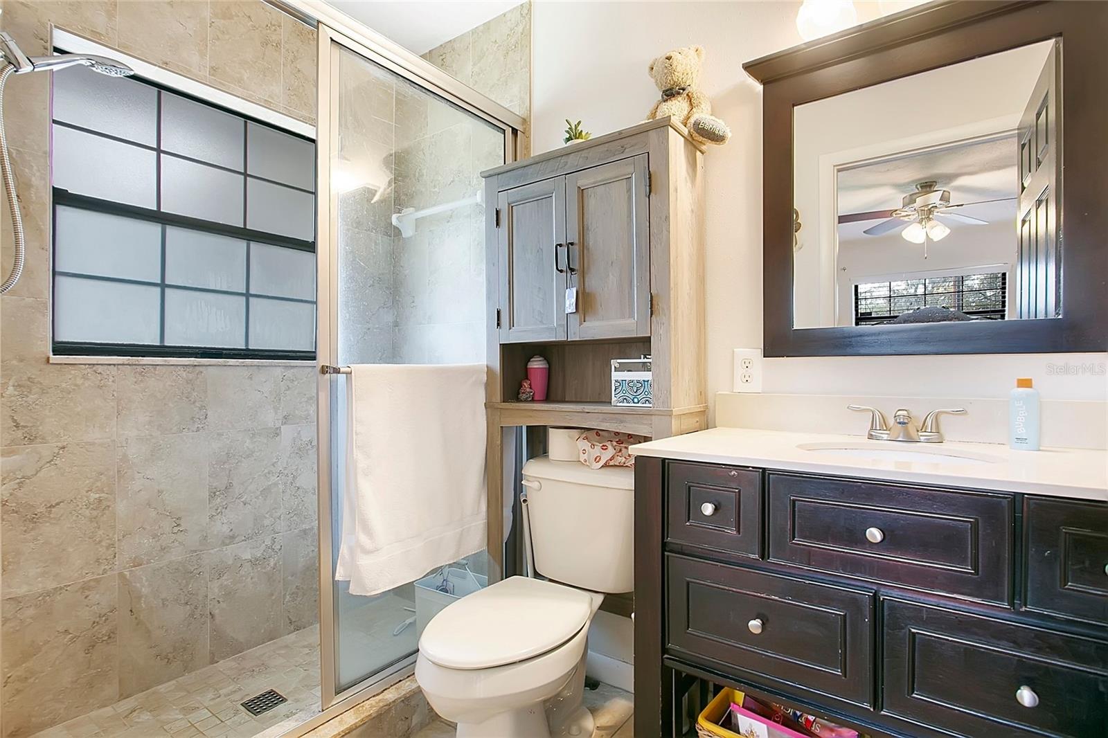 Listing photo id 9 for 3116 Buck  