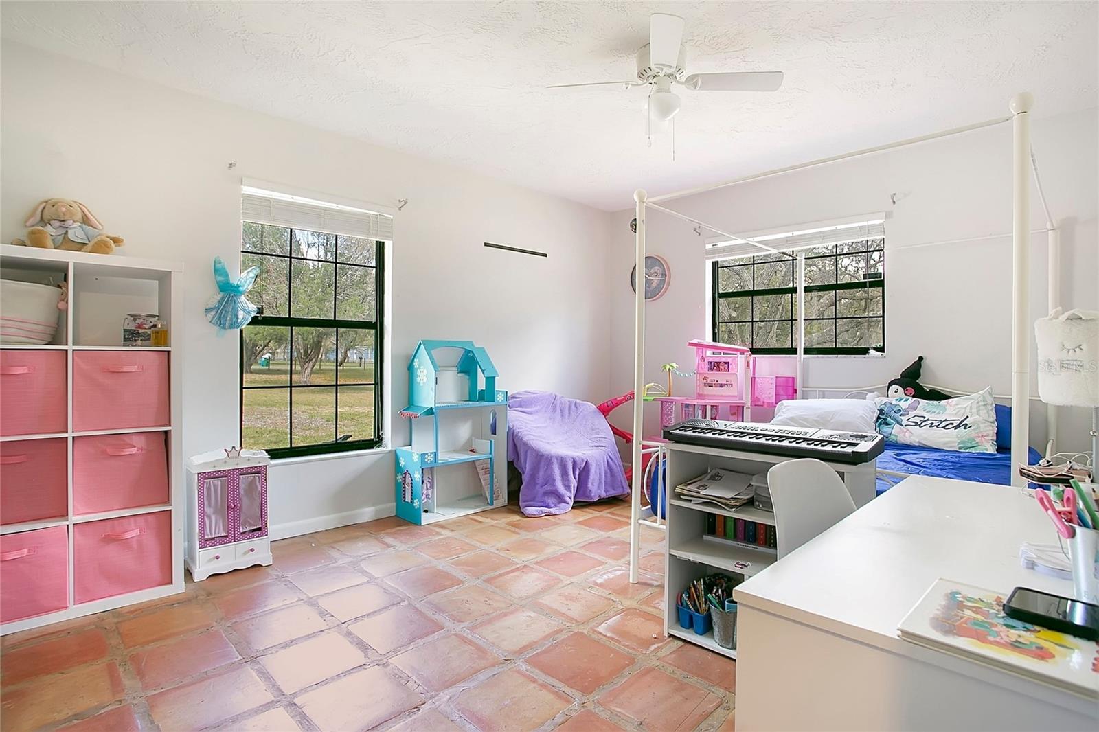 Listing photo id 10 for 3116 Buck  