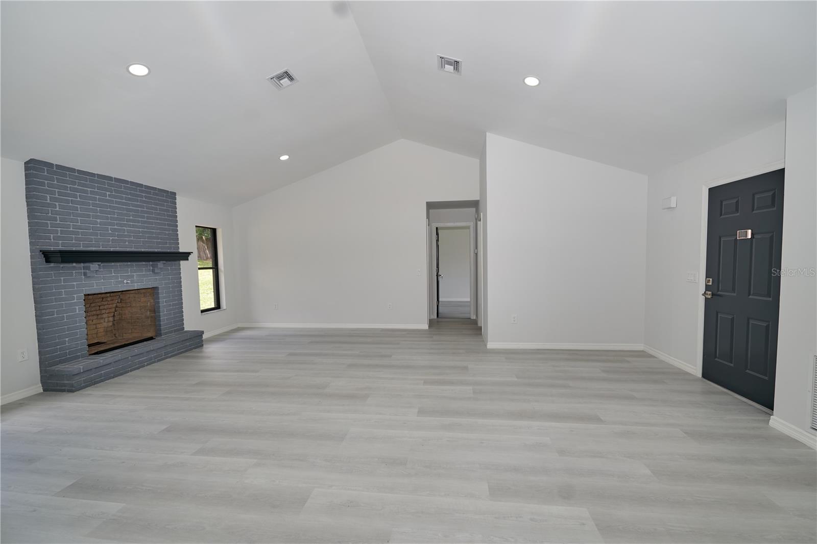 Image 24 of 69 For 119 Ridgecrest Drive