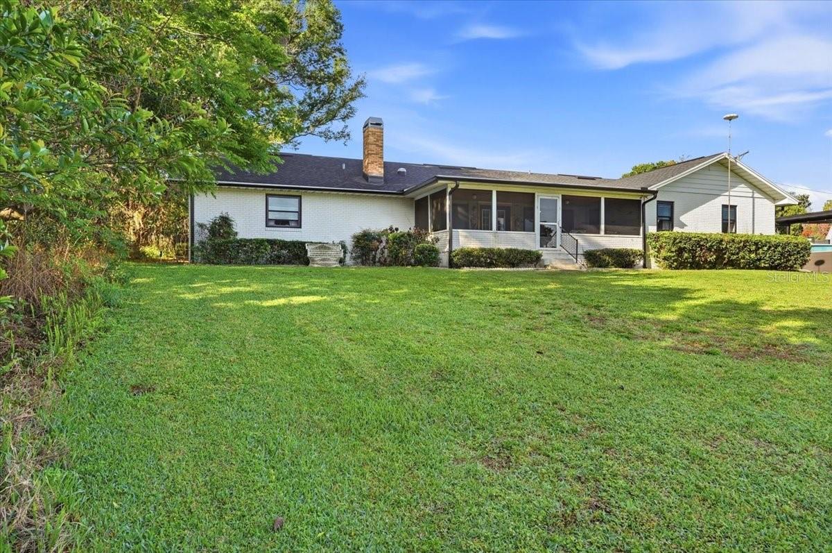 Image 10 of 61 For 236 W Lake Ina Drive