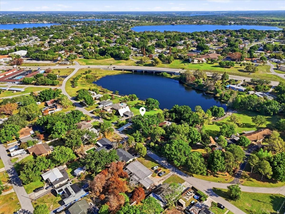 Image 17 of 61 For 236 W Lake Ina Drive