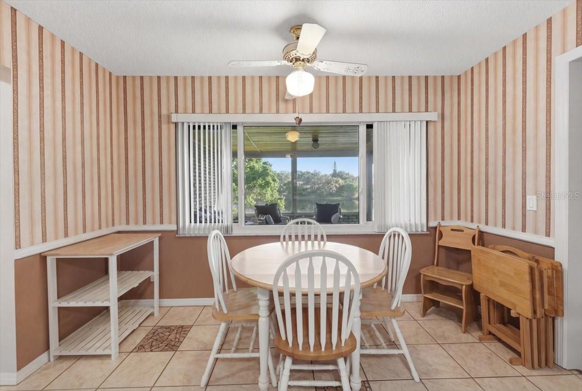 Image 34 of 61 For 236 W Lake Ina Drive