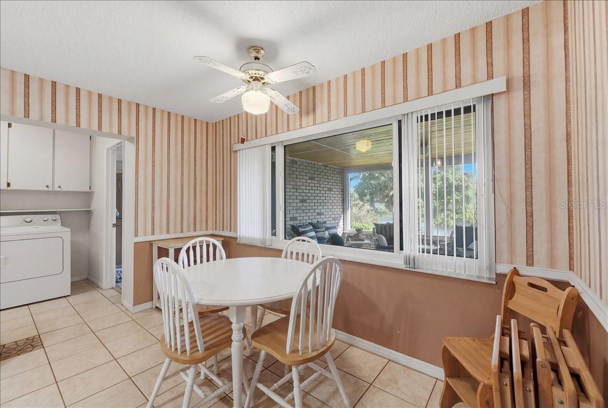 Image 35 of 61 For 236 W Lake Ina Drive