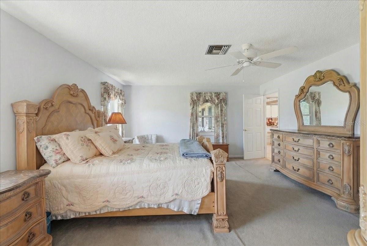 Image 43 of 61 For 236 W Lake Ina Drive