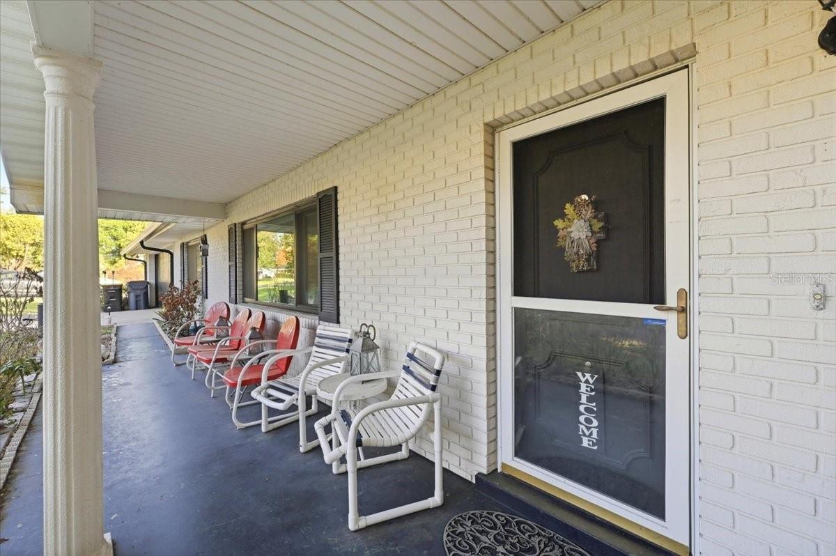 Image 5 of 61 For 236 W Lake Ina Drive