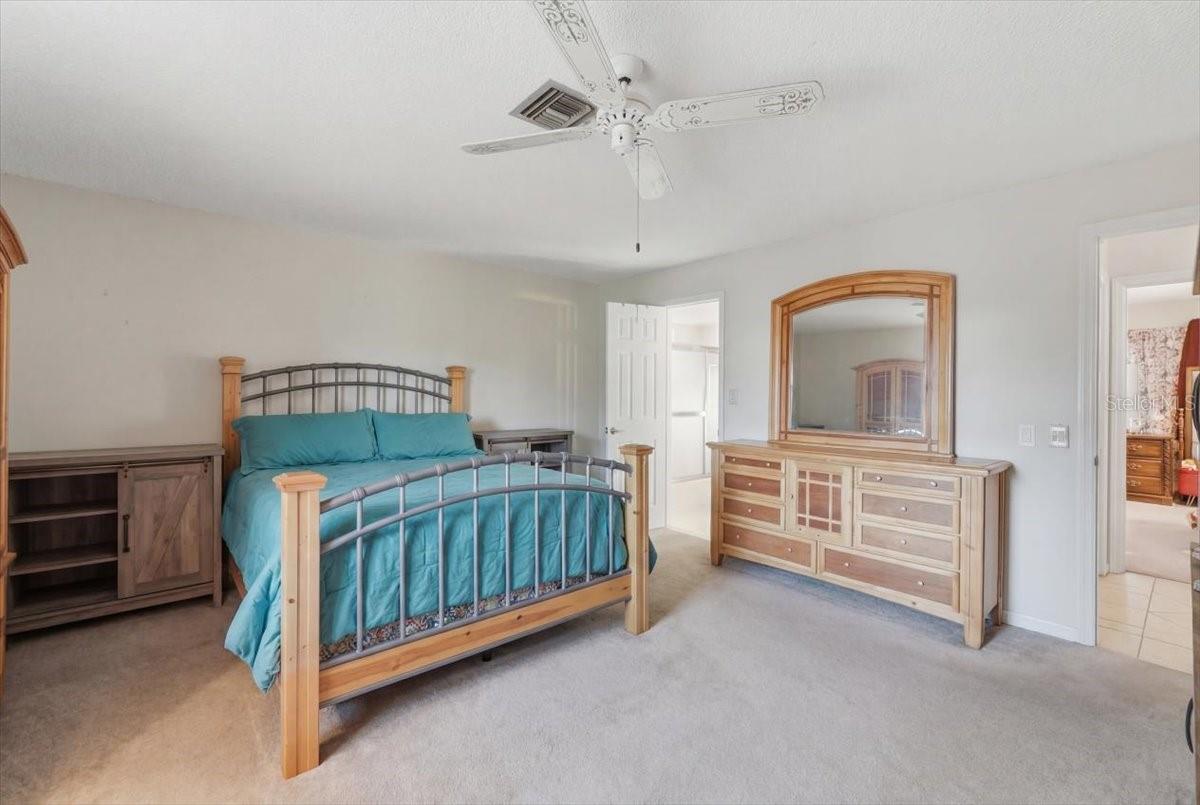 Image 54 of 61 For 236 W Lake Ina Drive