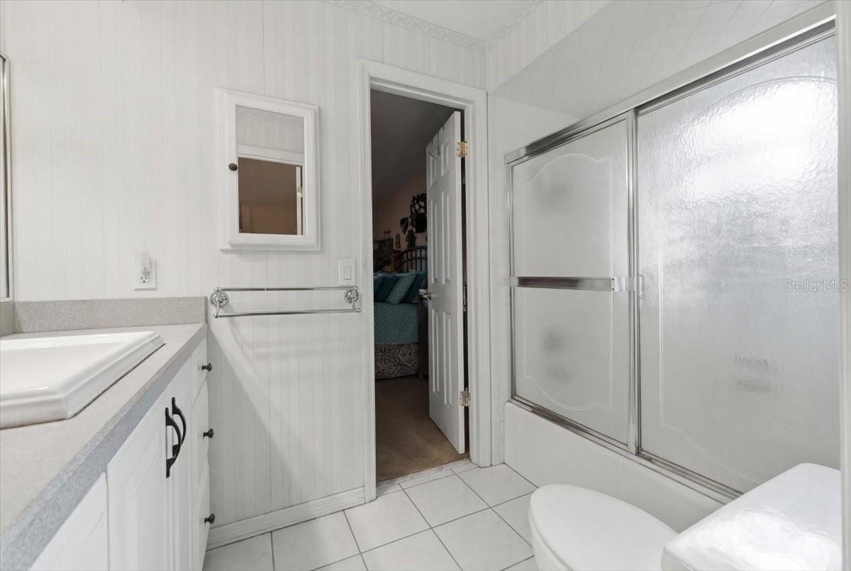 Image 56 of 61 For 236 W Lake Ina Drive