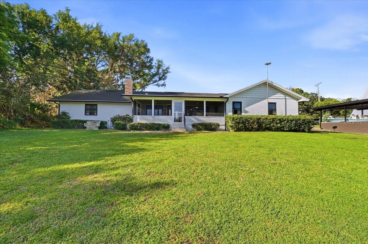 Image 6 of 61 For 236 W Lake Ina Drive