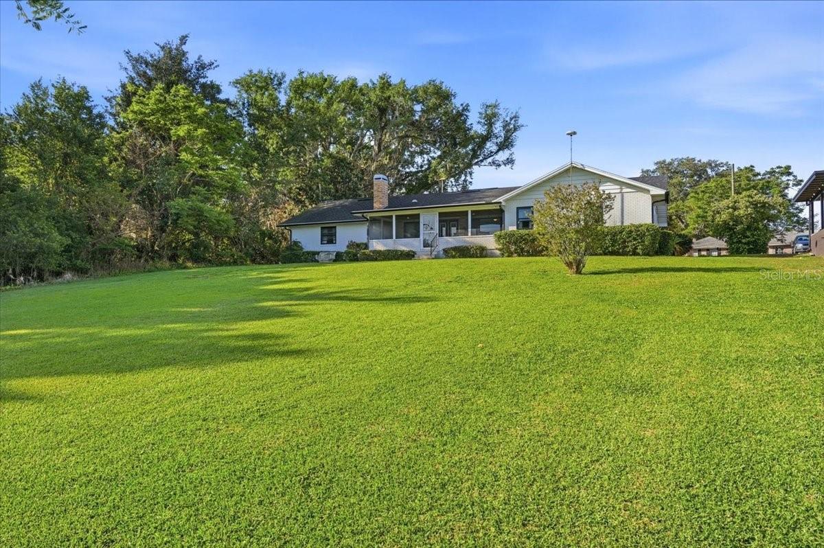 Image 7 of 61 For 236 W Lake Ina Drive