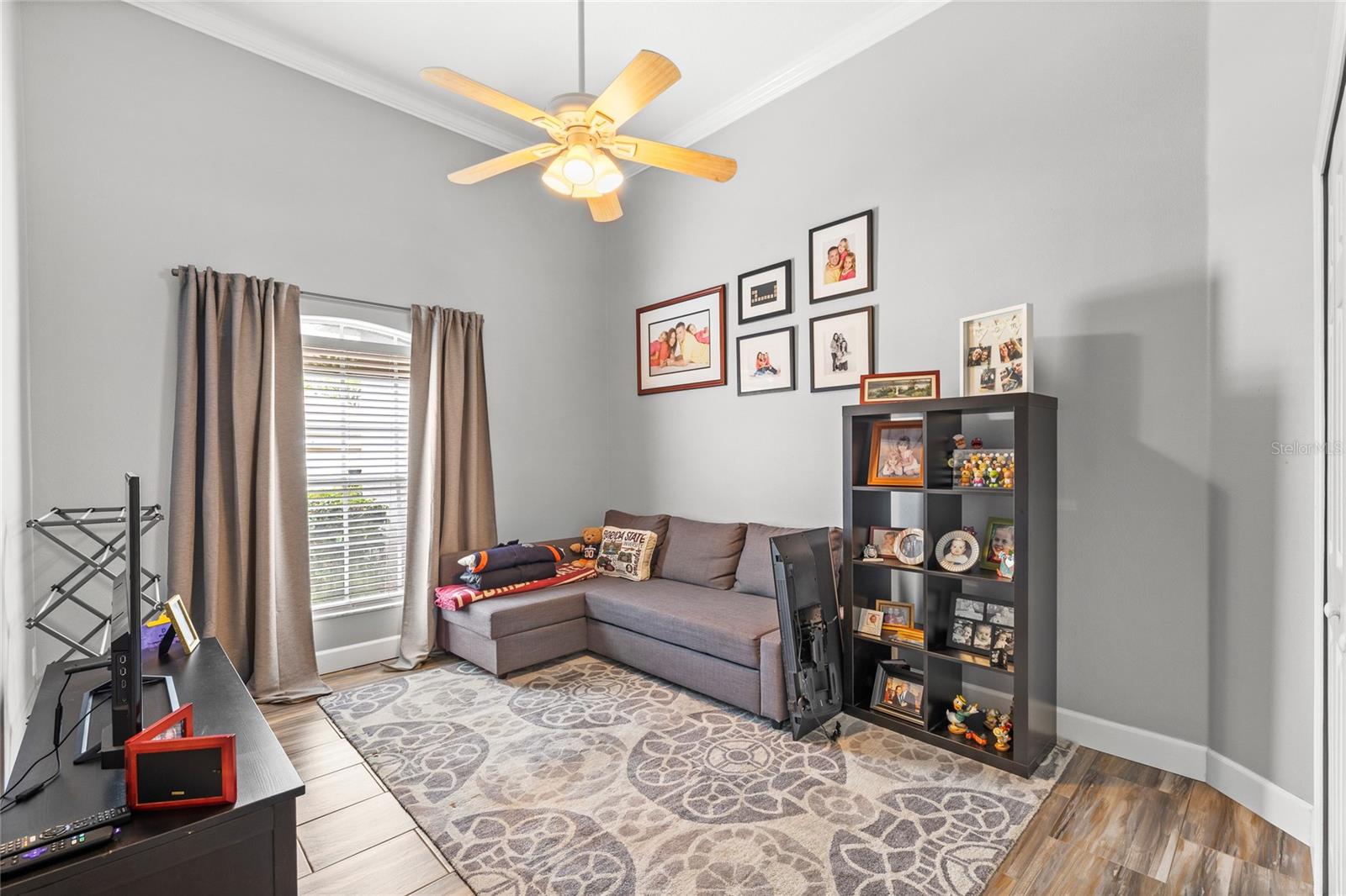 Image 11 of 43 For 5118 Chelwyn Court