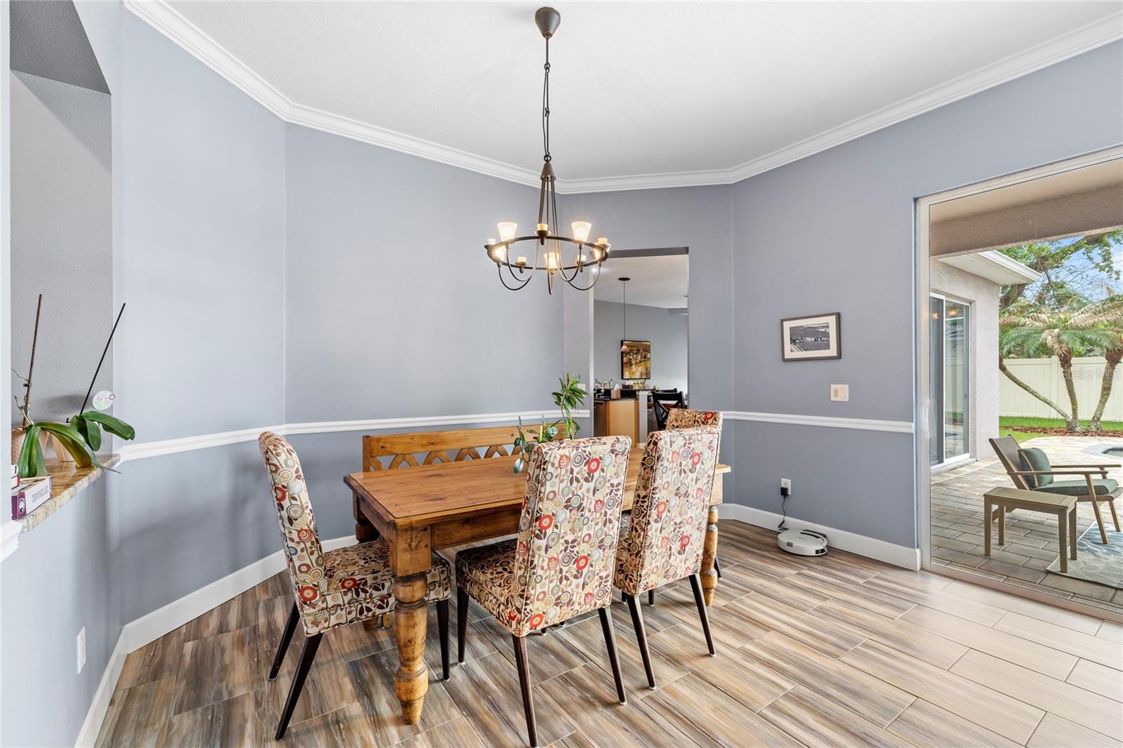 Image 28 of 43 For 5118 Chelwyn Court