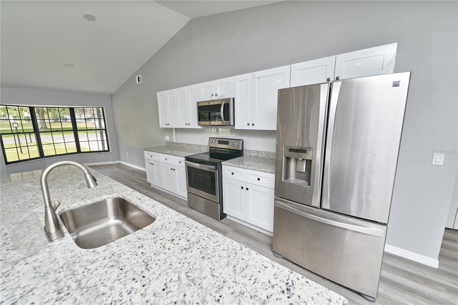 Image 19 of 53 For 211 Marion Oaks Lane