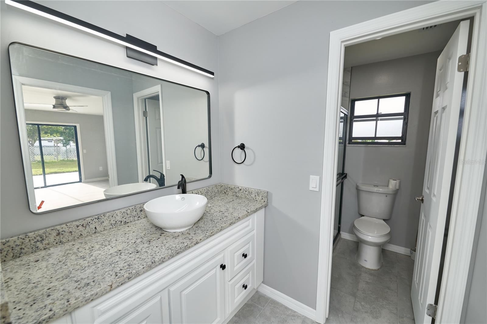 Image 24 of 53 For 211 Marion Oaks Lane