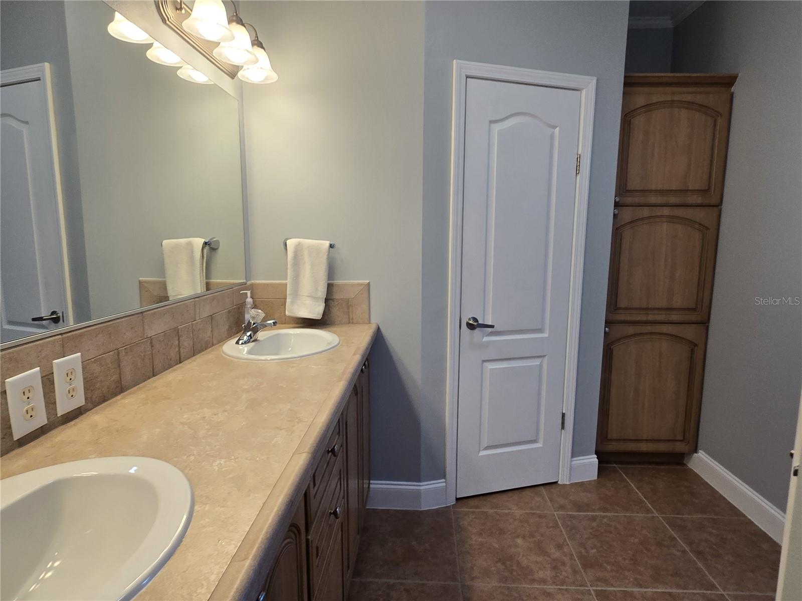 Image 15 of 34 For 3644 Parway Road 1149