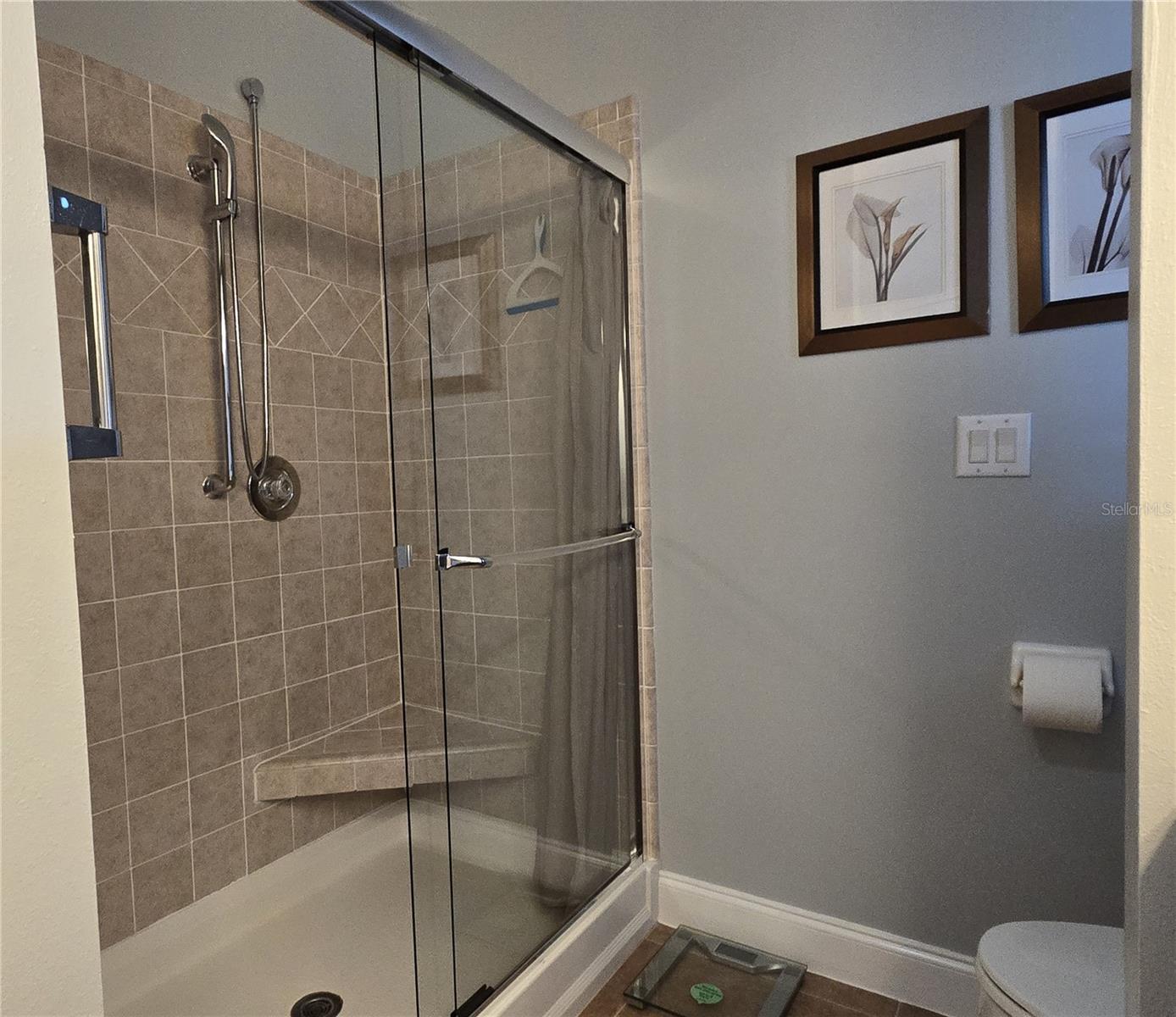 Image 16 of 34 For 3644 Parway Road 1149