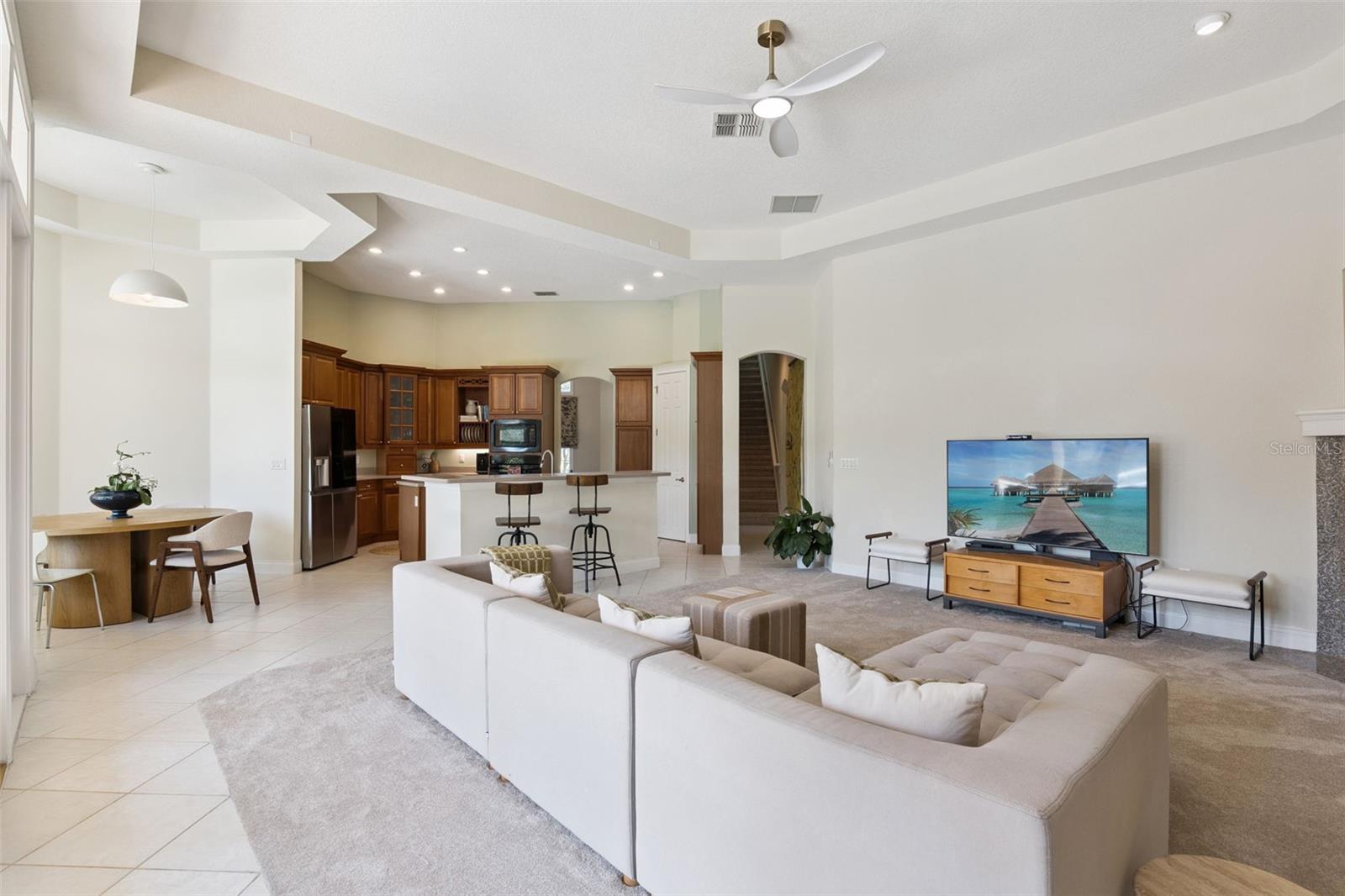 Image 11 of 59 For 213 Heatherwood Court