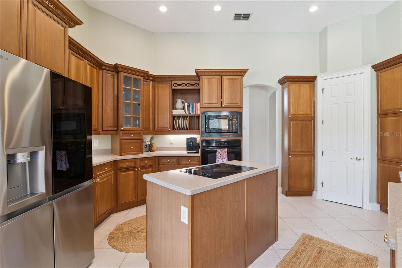 Image 15 of 59 For 213 Heatherwood Court