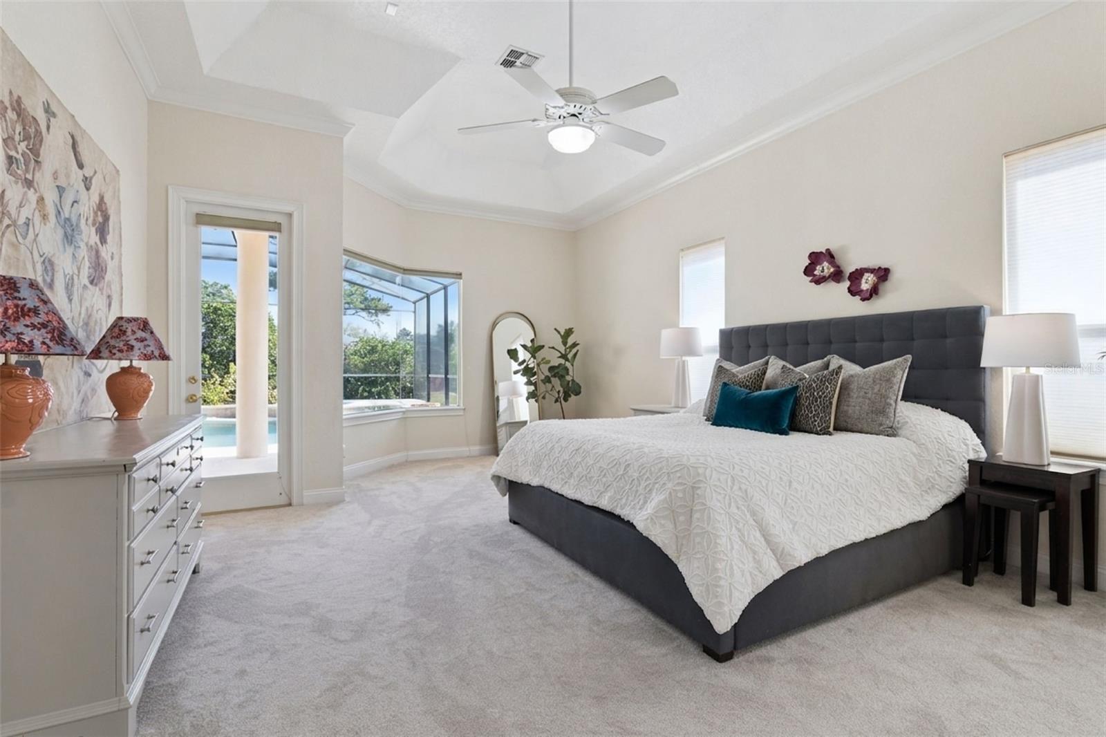 Image 19 of 59 For 213 Heatherwood Court