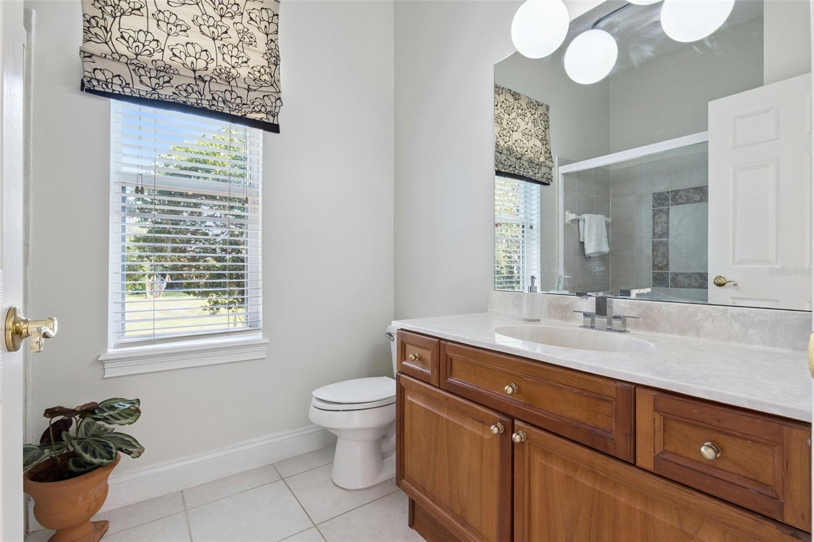 Image 29 of 59 For 213 Heatherwood Court