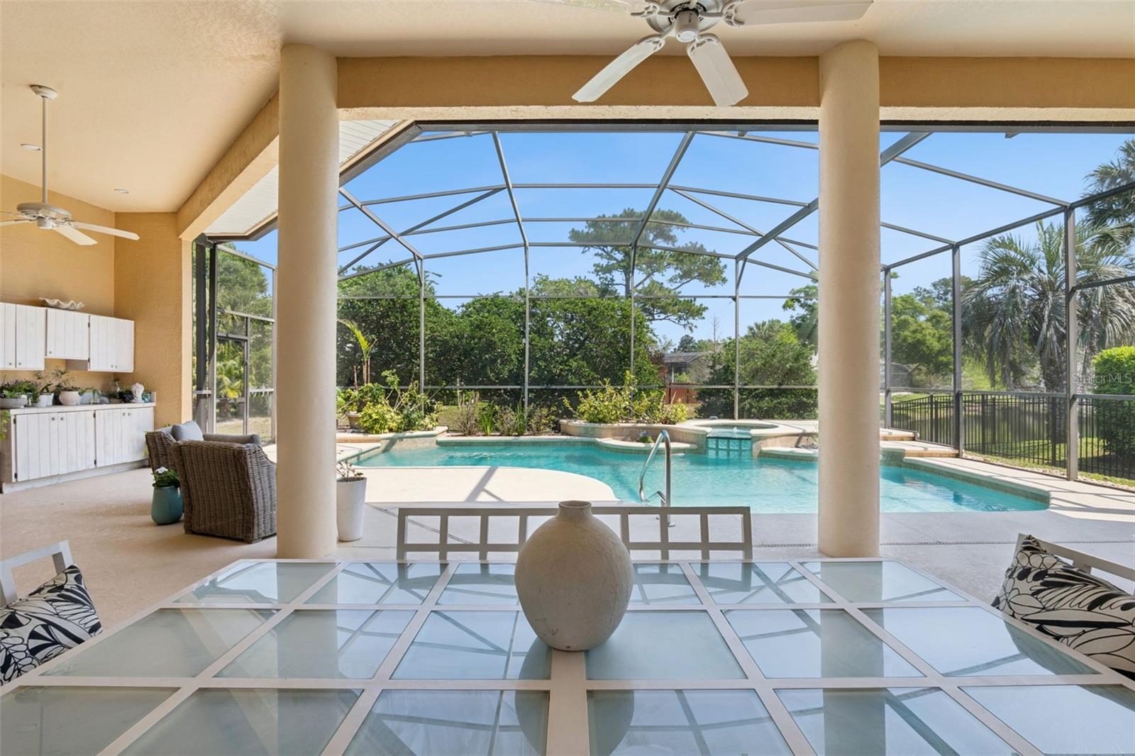 Image 35 of 59 For 213 Heatherwood Court