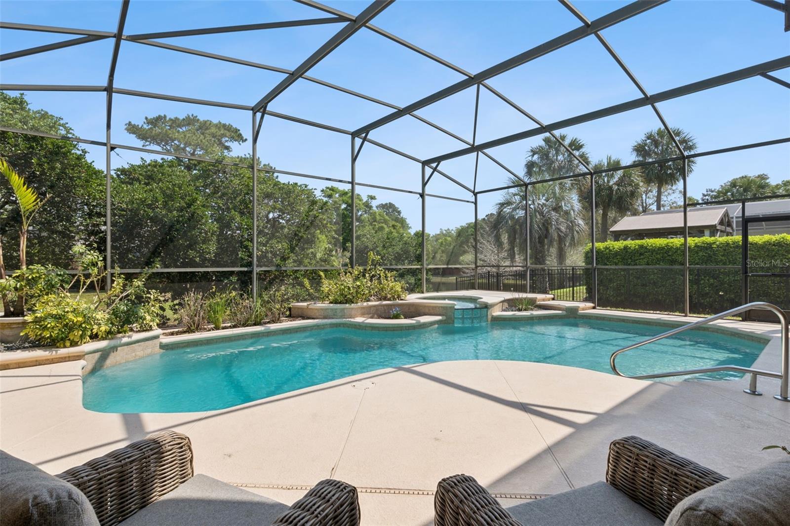 Image 41 of 59 For 213 Heatherwood Court