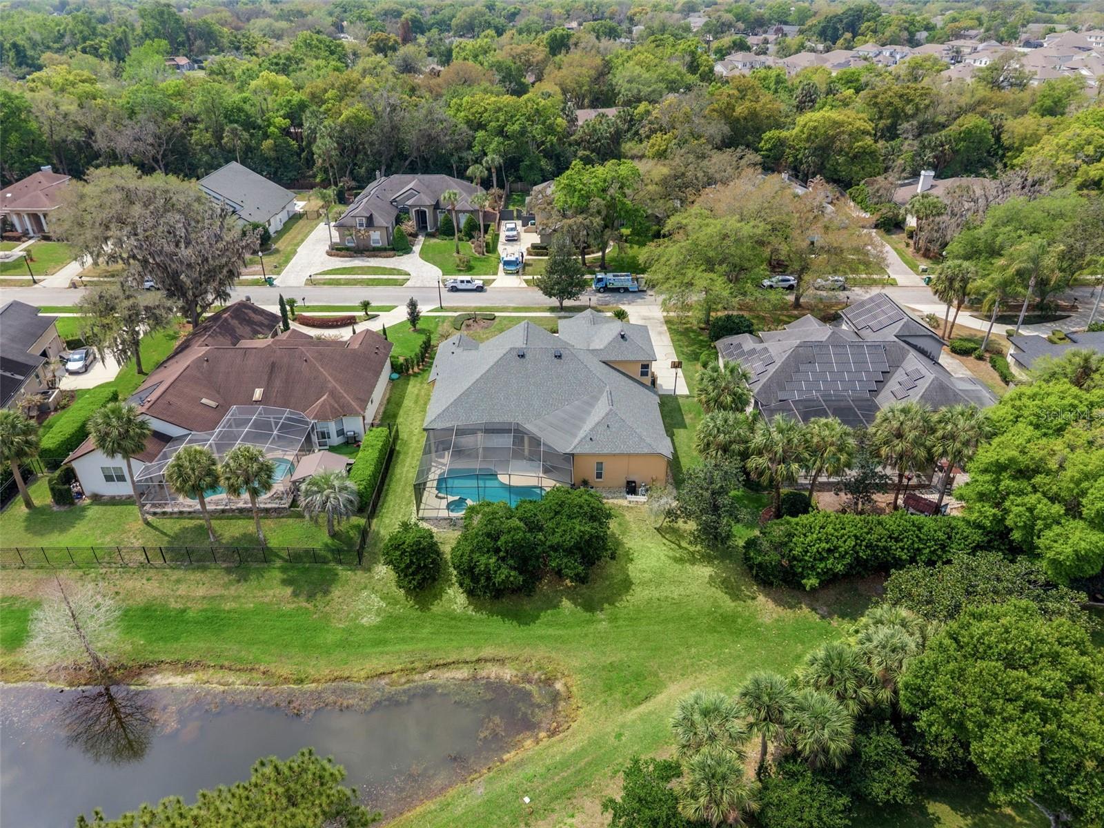 Image 46 of 59 For 213 Heatherwood Court