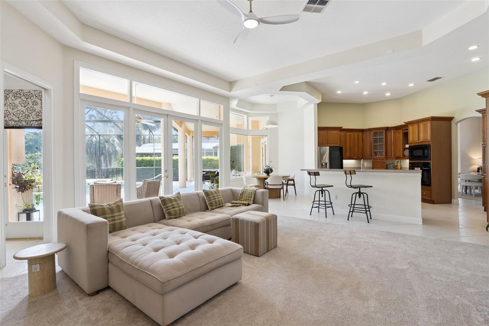 Image 9 of 59 For 213 Heatherwood Court