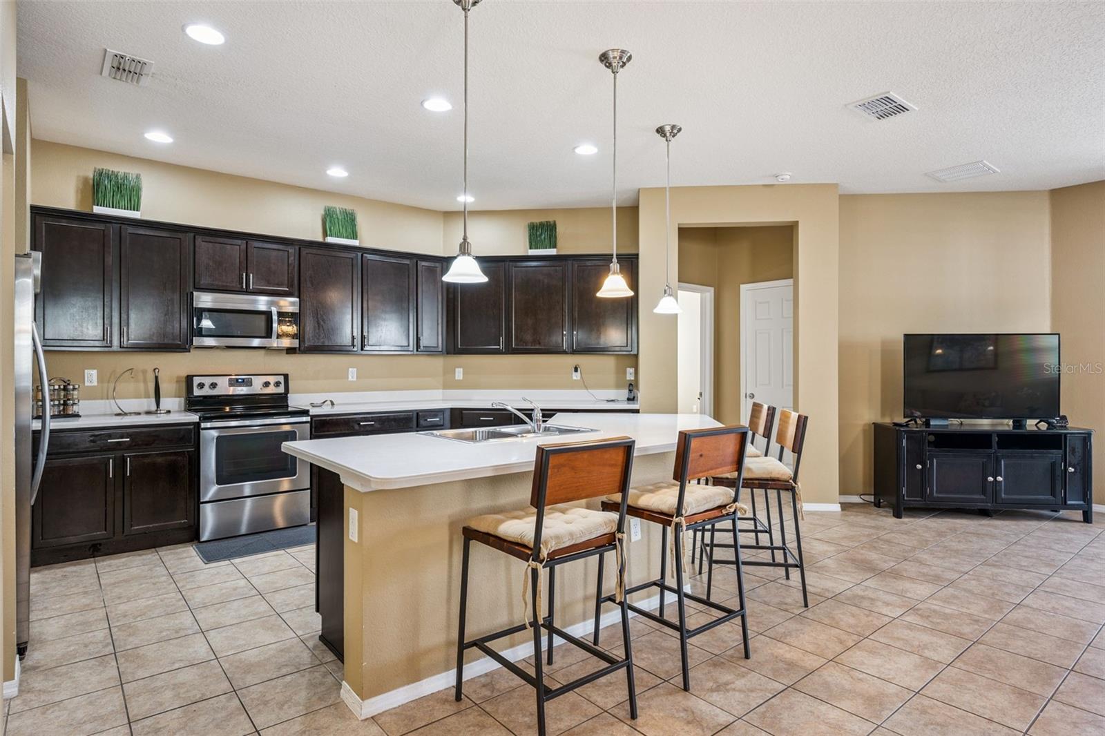 Image 8 of 27 For 4704 Ruby Red Lane