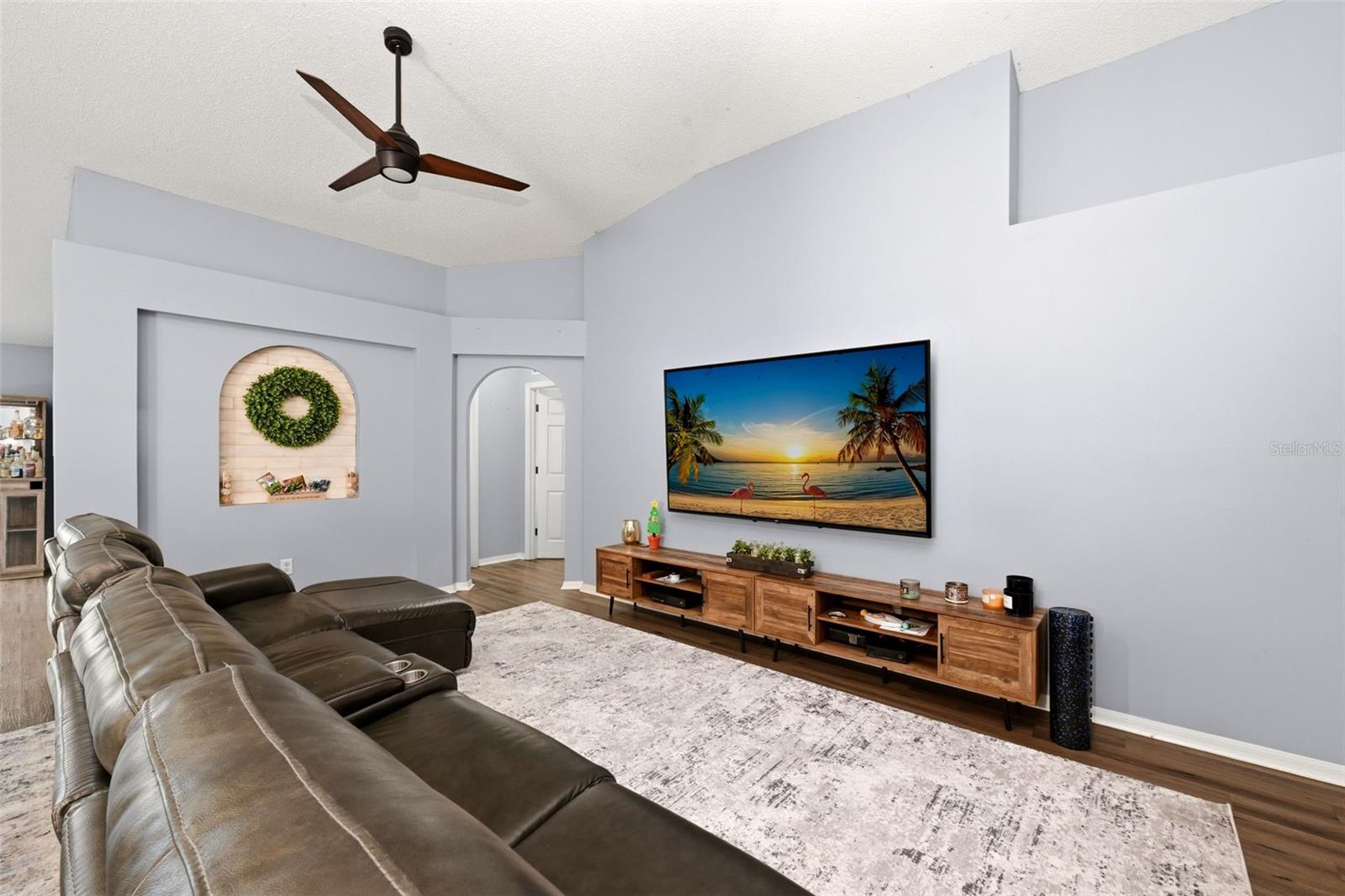 Image 10 of 36 For 2257 Kingscrest Circle