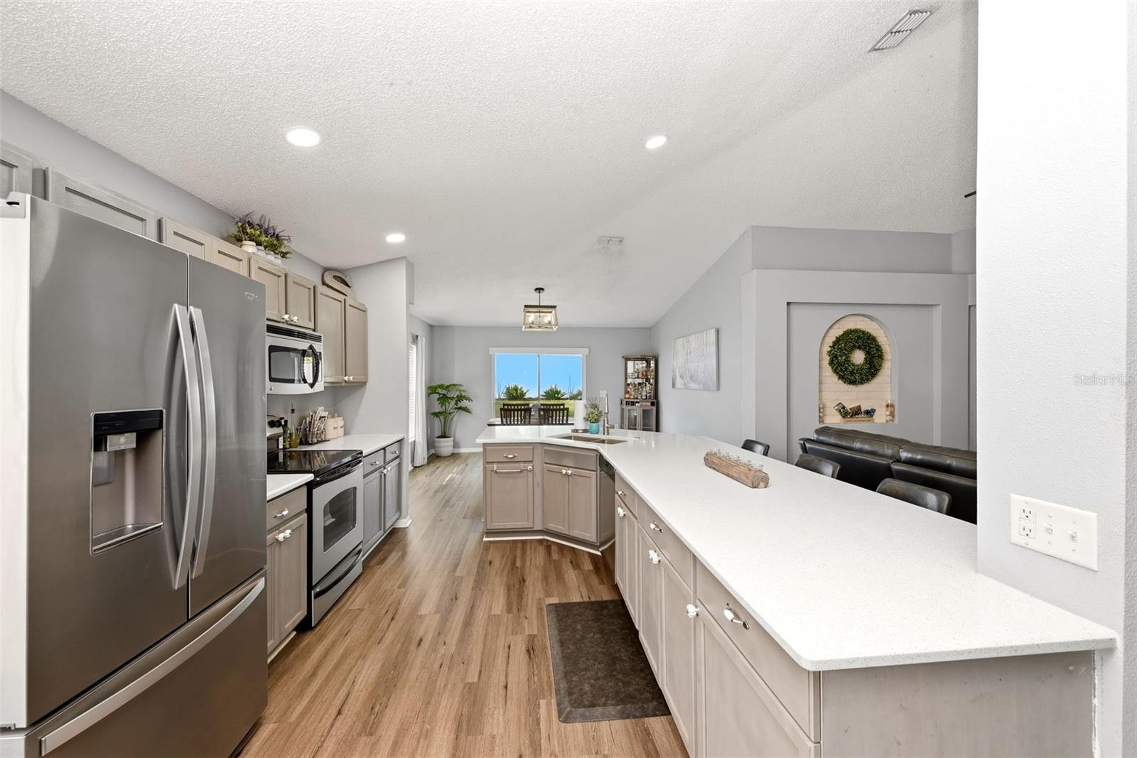 Image 13 of 36 For 2257 Kingscrest Circle