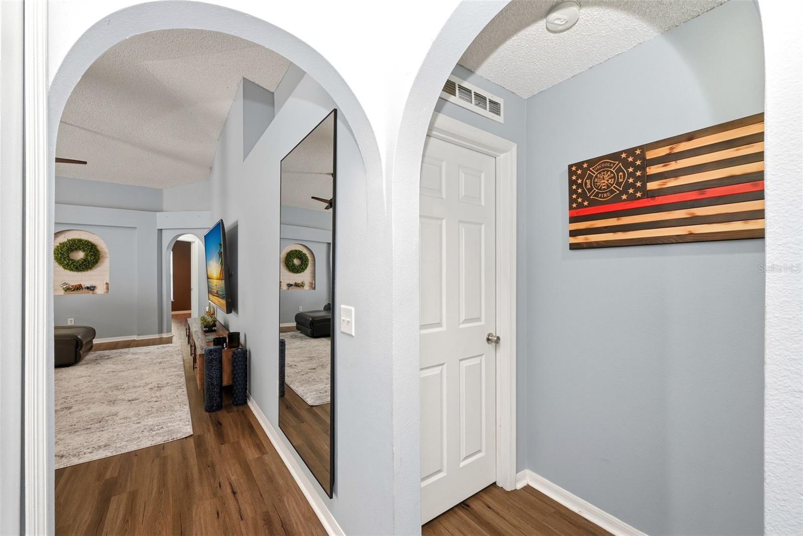 Image 5 of 36 For 2257 Kingscrest Circle