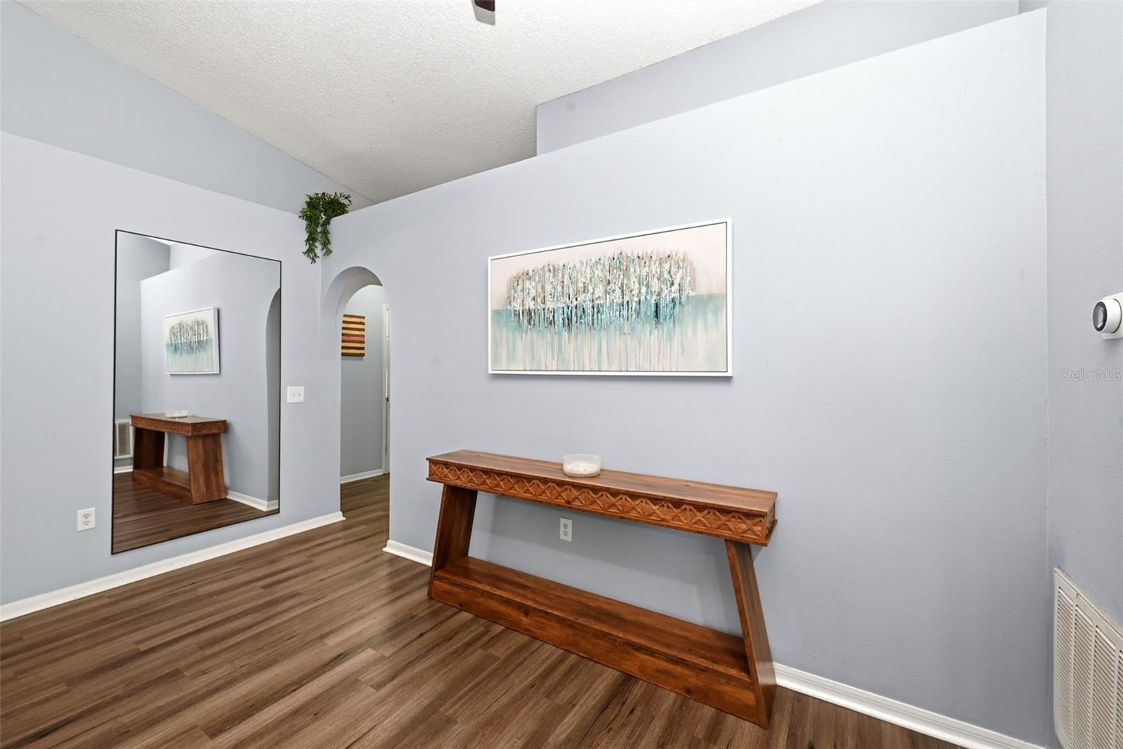 Image 6 of 36 For 2257 Kingscrest Circle