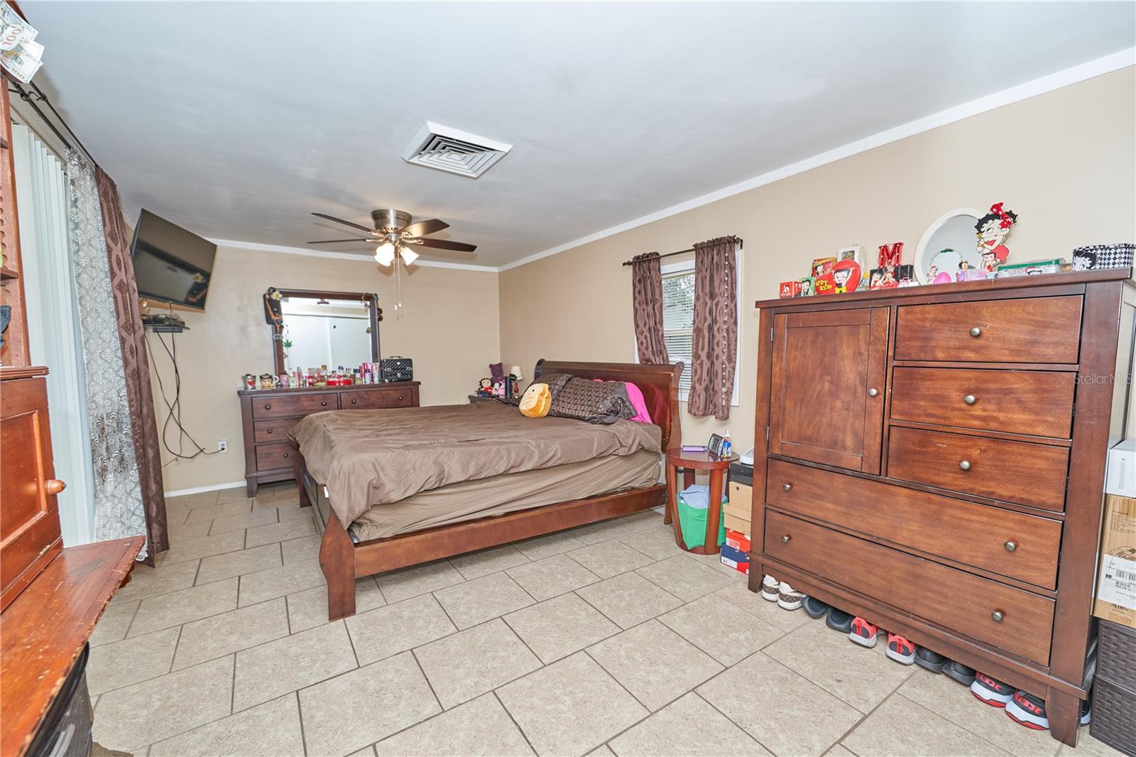 Image 41 of 64 For 741 Longdale Avenue