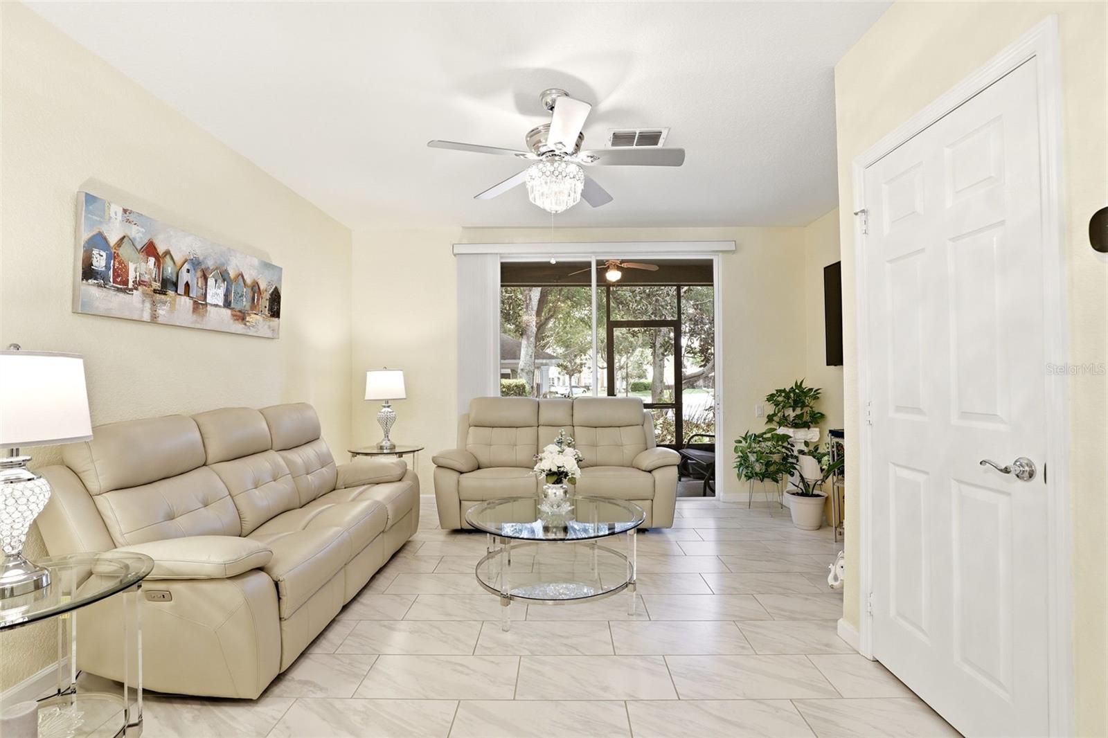 Image 15 of 33 For 1950 Stockton Drive