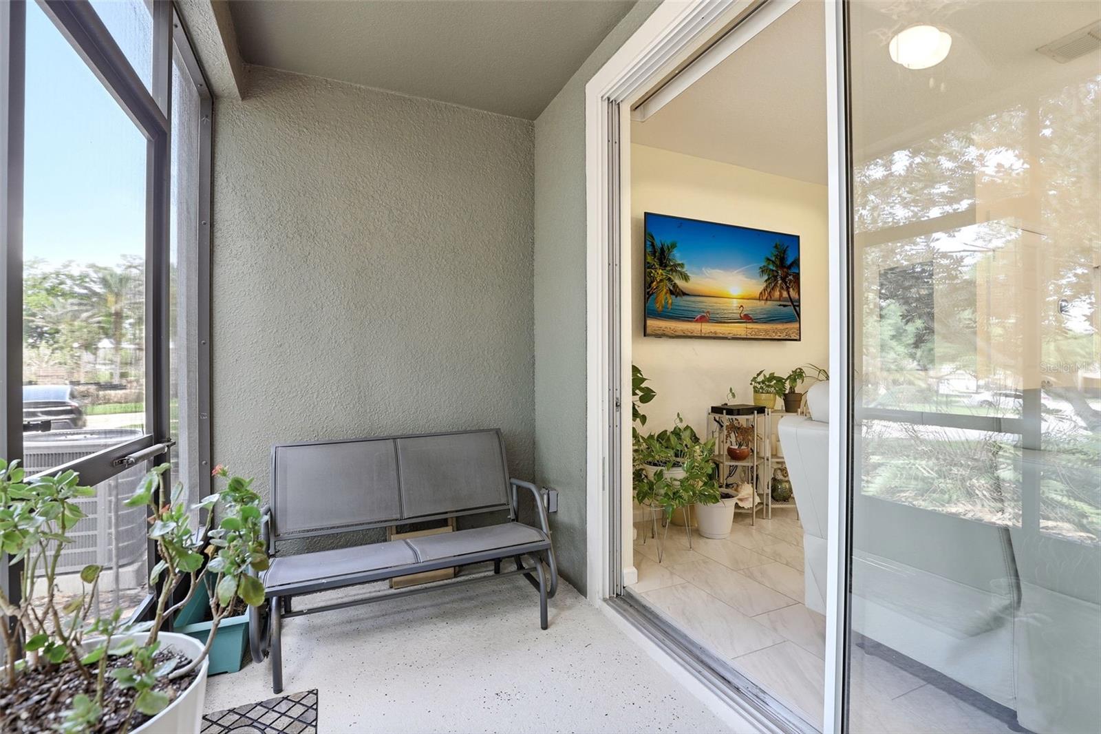 Image 28 of 33 For 1950 Stockton Drive