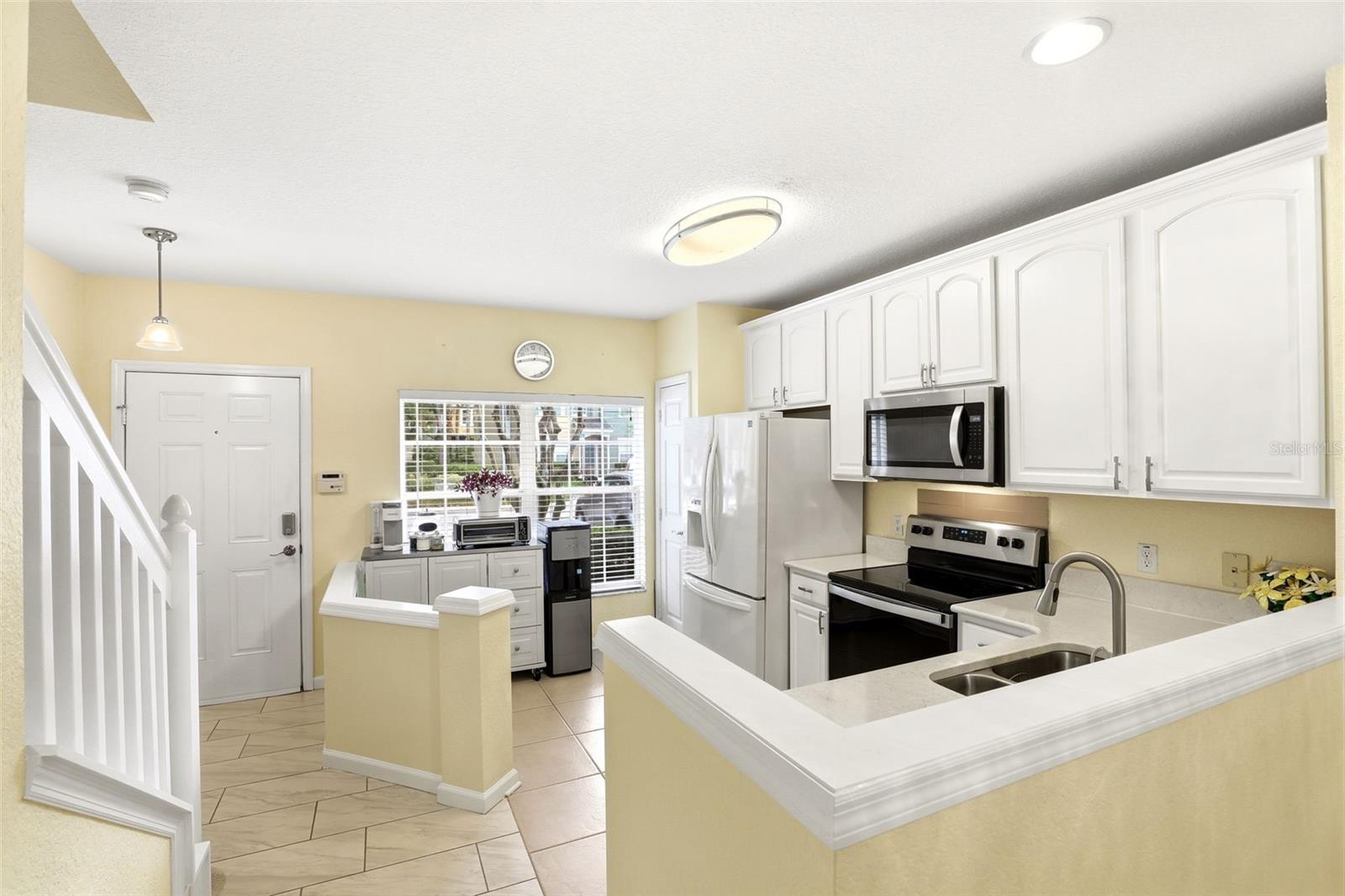 Image 8 of 33 For 1950 Stockton Drive