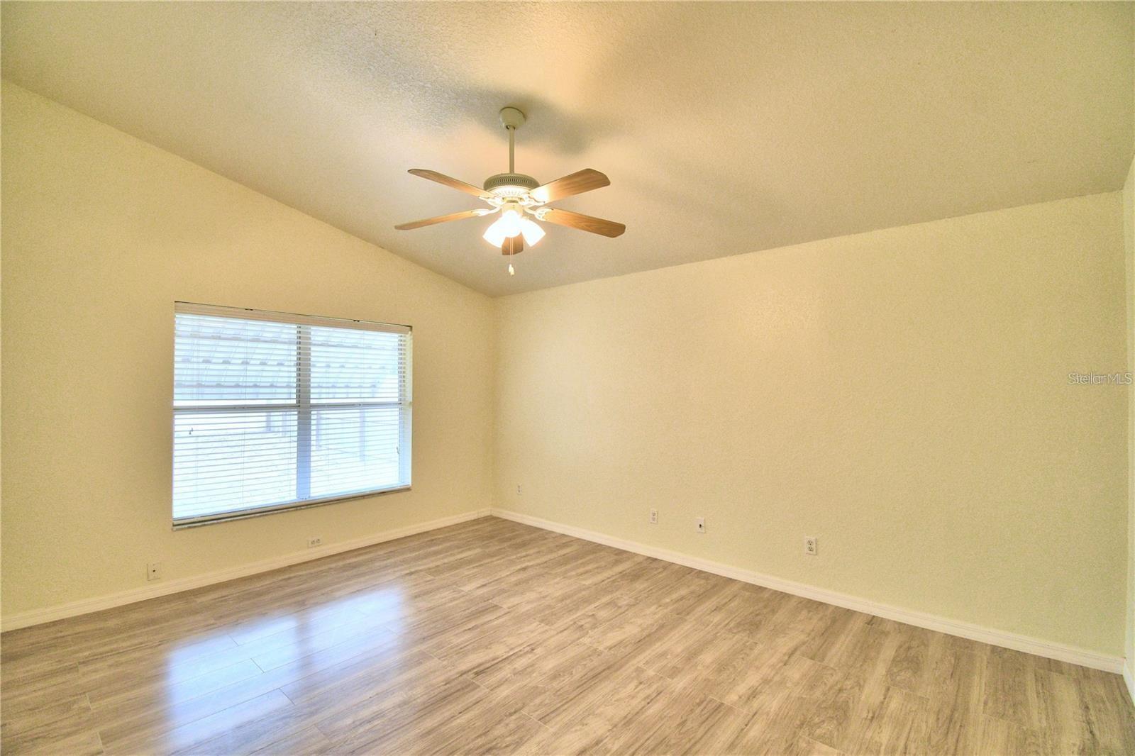 Image 12 of 34 For 616 Crystals Boulevard