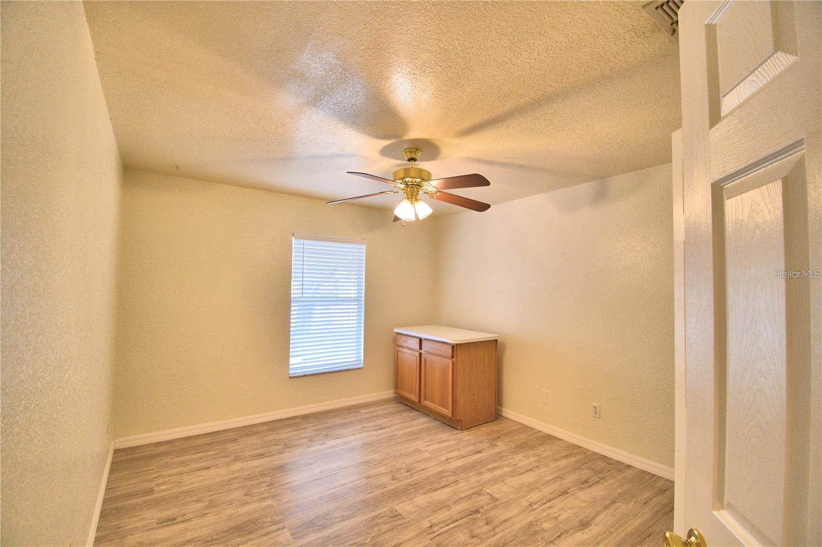 Image 21 of 34 For 616 Crystals Boulevard