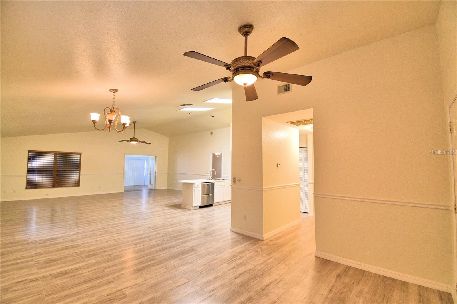 Image 6 of 34 For 616 Crystals Boulevard