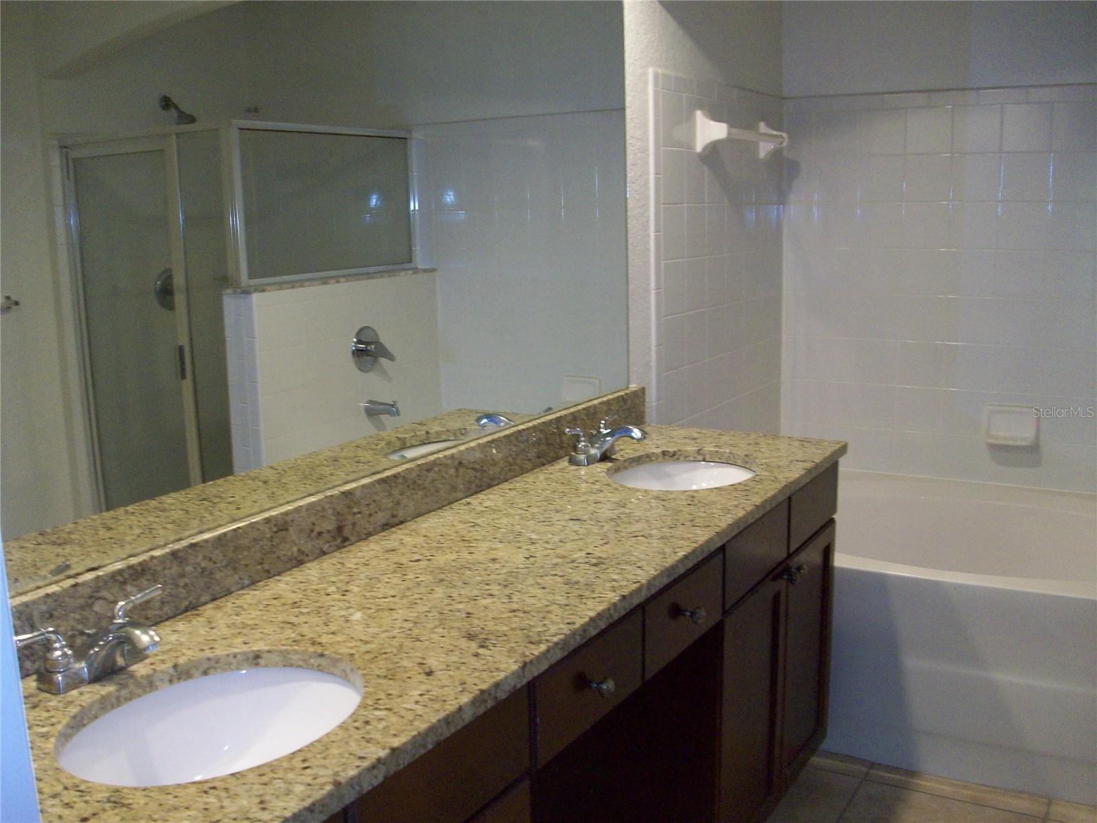 Image 10 of 22 For 143 Villa Di Este Terrace 205