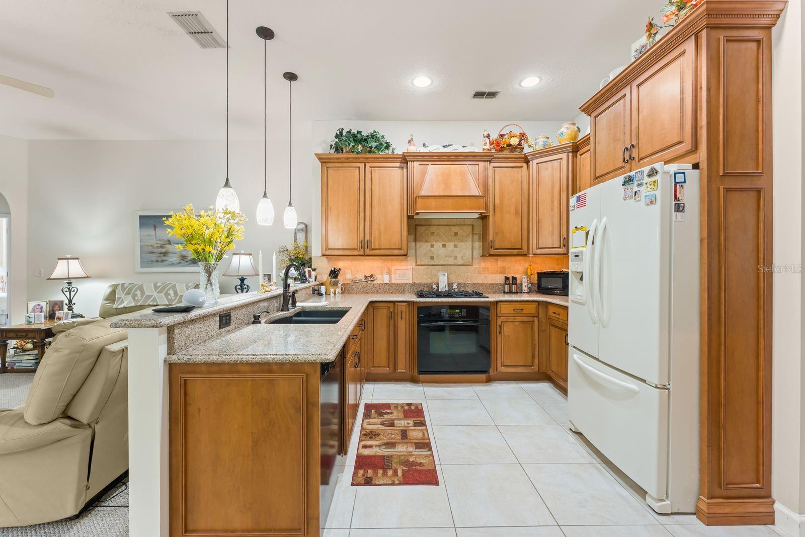 Image 12 of 46 For 827 Chatfield Way