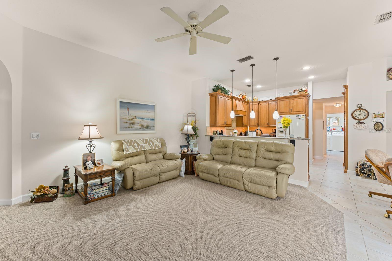 Image 18 of 46 For 827 Chatfield Way