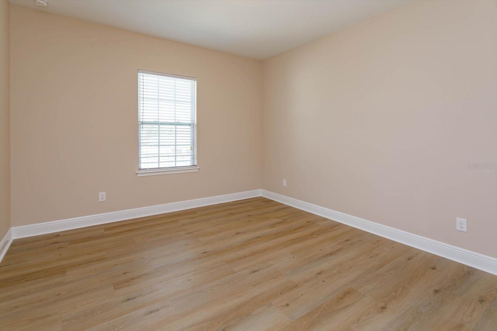 Image 14 of 24 For 13912 Corrigan Avenue